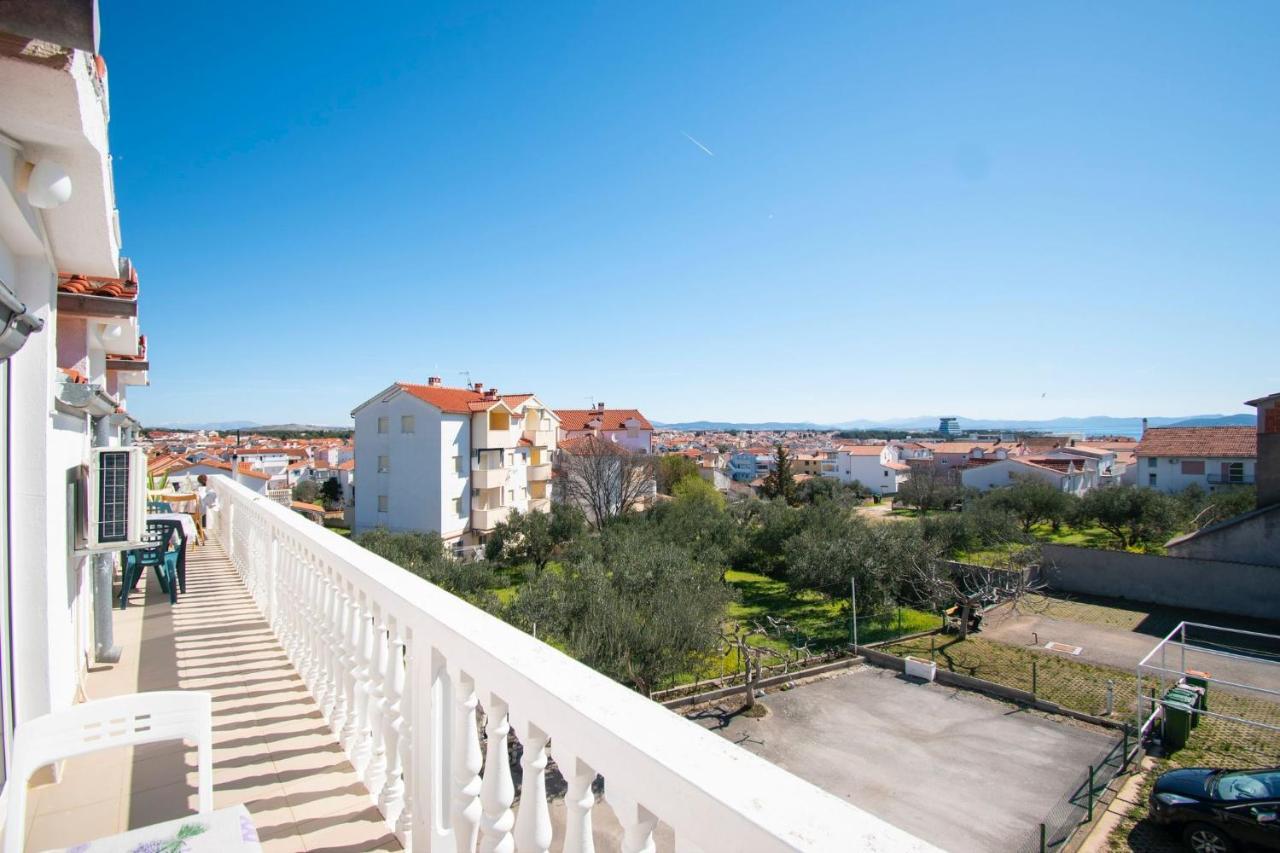 Family Holiday Apartments Lucia Vodice Exterior foto