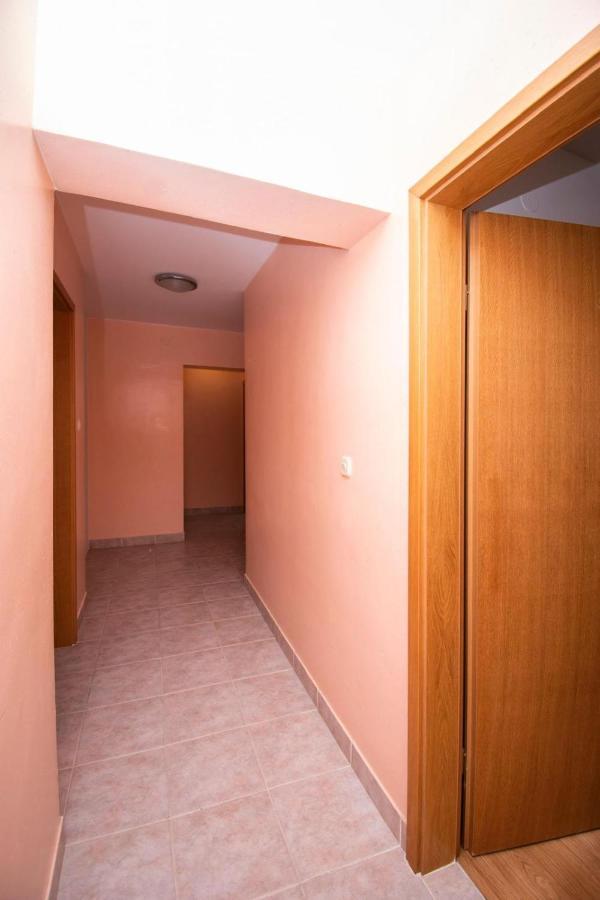 Family Holiday Apartments Lucia Vodice Exterior foto