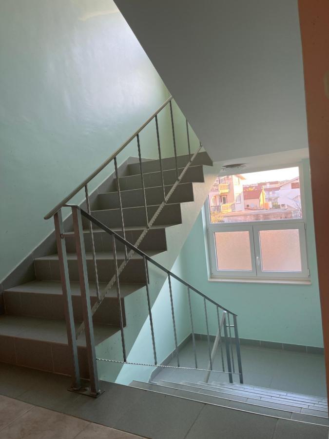 Family Holiday Apartments Lucia Vodice Exterior foto