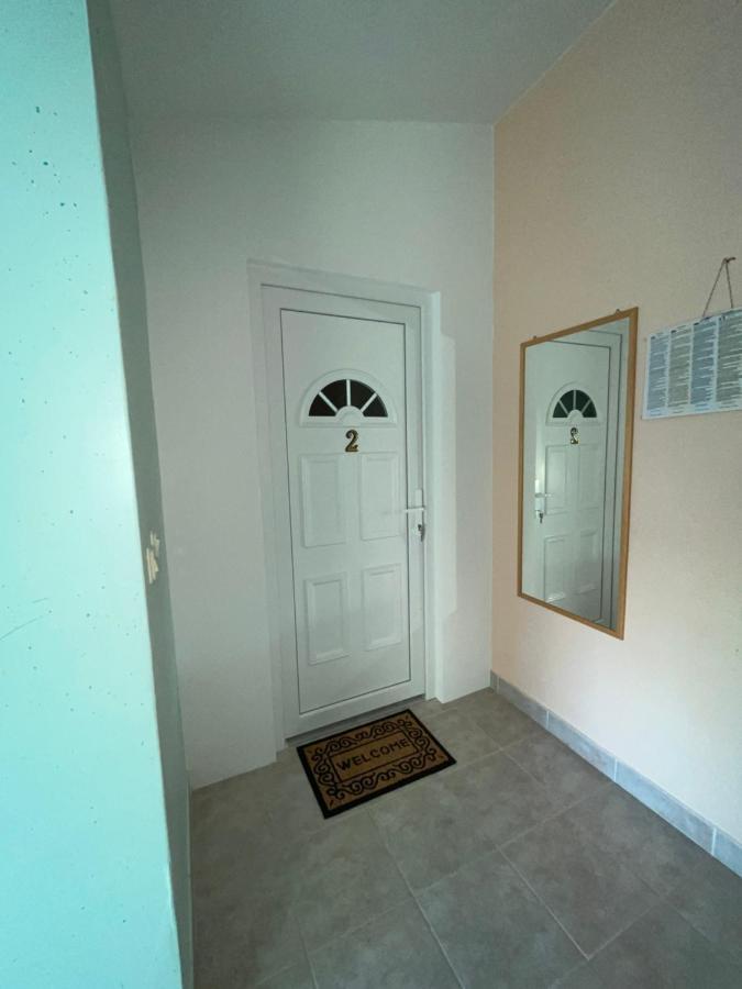 Family Holiday Apartments Lucia Vodice Exterior foto
